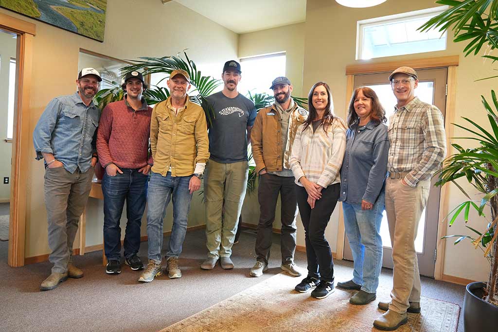 Fly Water Travel, Team photo, Farbank,